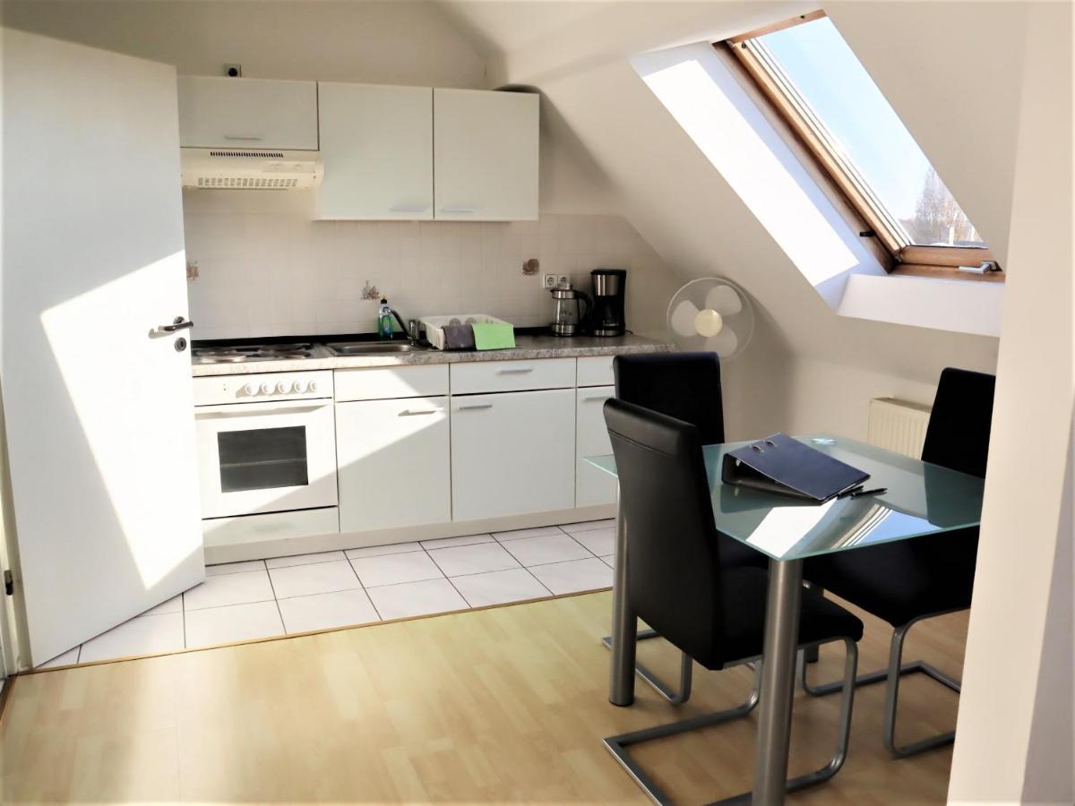 Kuschelige Dachgeschosswohnung Am Clarapark Lipsko Exteriér fotografie