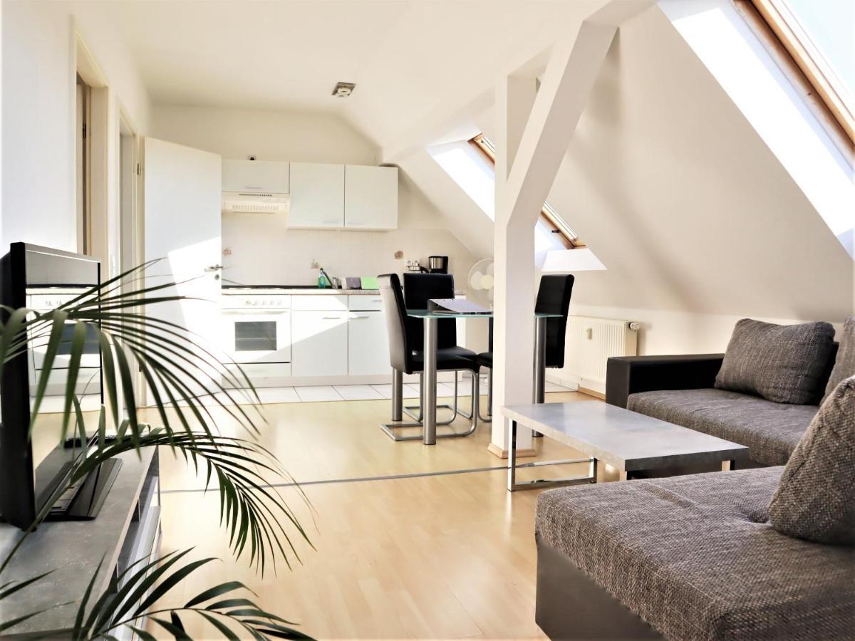 Kuschelige Dachgeschosswohnung Am Clarapark Lipsko Exteriér fotografie